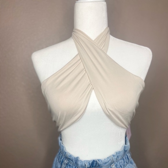 Sexy and Chic Top - Picture 3 of 4